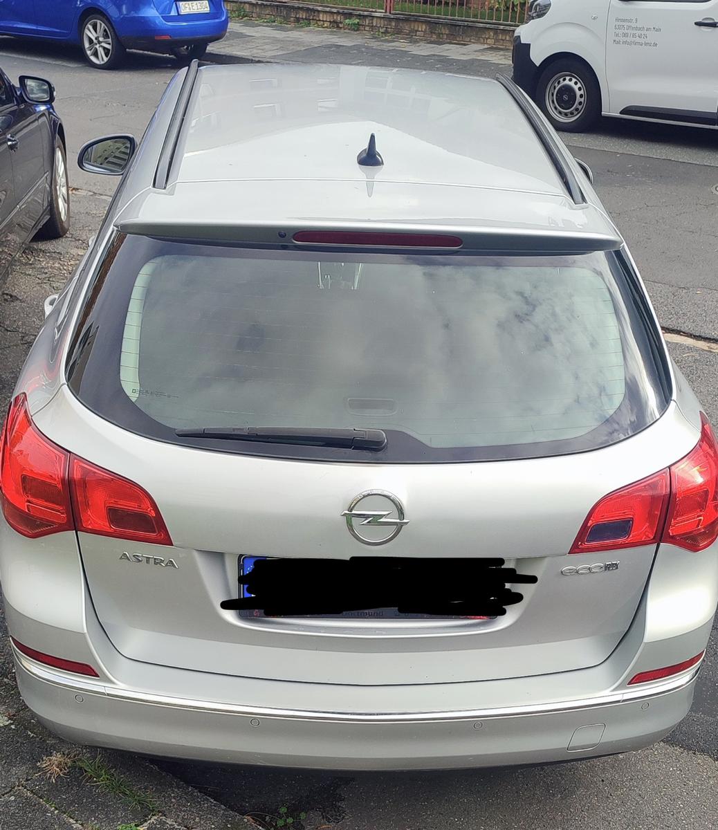 Opel Astra 2015 — engine 1.598 cm³, 110 HP (81kW)