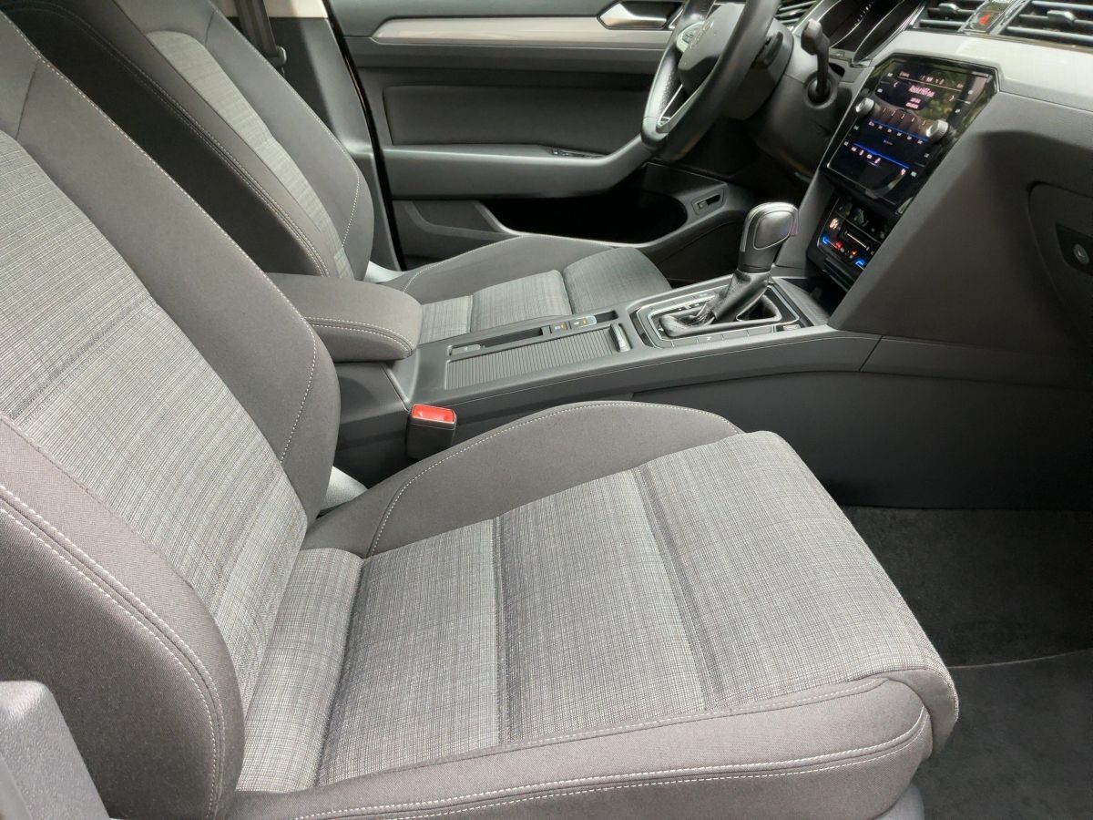 Volkswagen Passat Variant - Bild 12