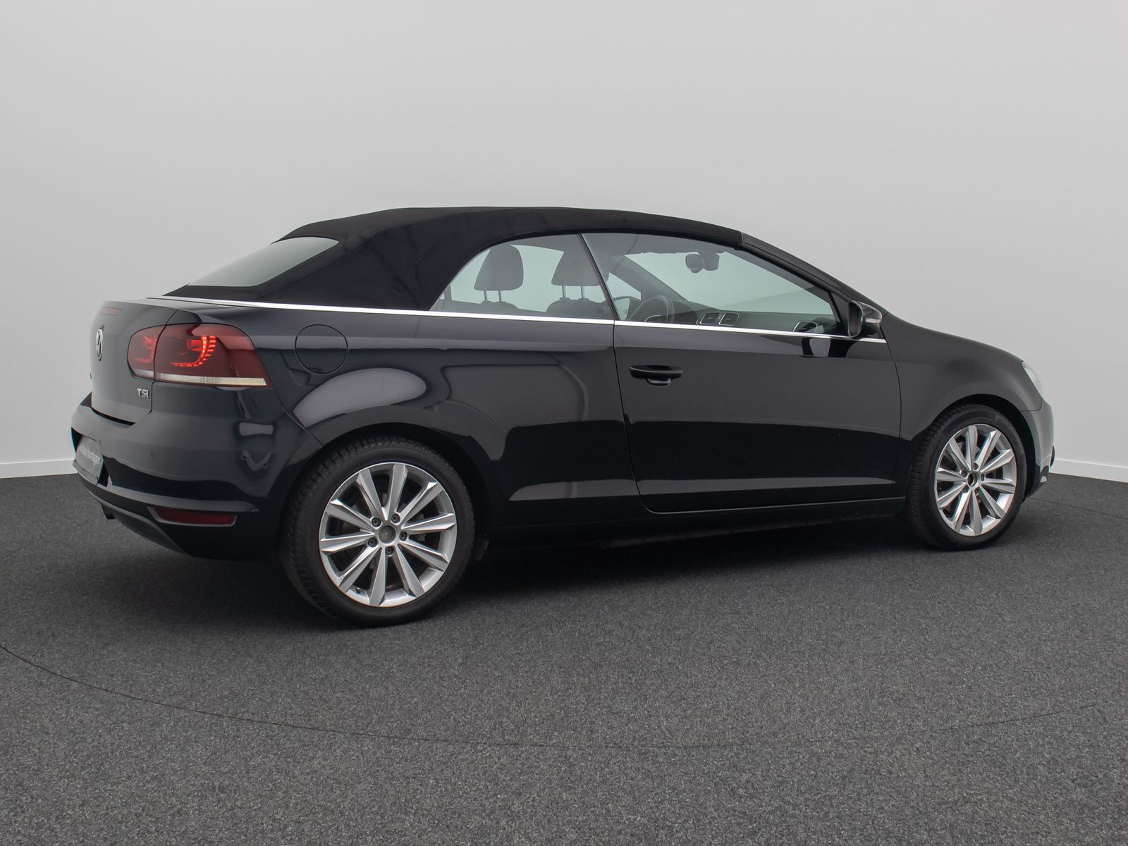 Fahrzeugabbildung Volkswagen Golf VI Cabriolet Basis PDC Navi Sitzhz Tempomat
