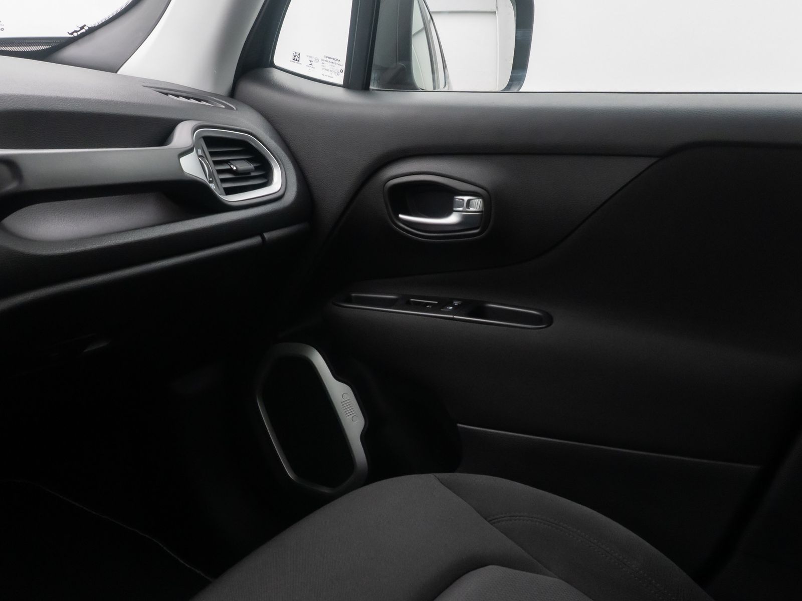 Fahrzeugabbildung Jeep Renegade MultiJet D Longitude Navi HiFi Komfort