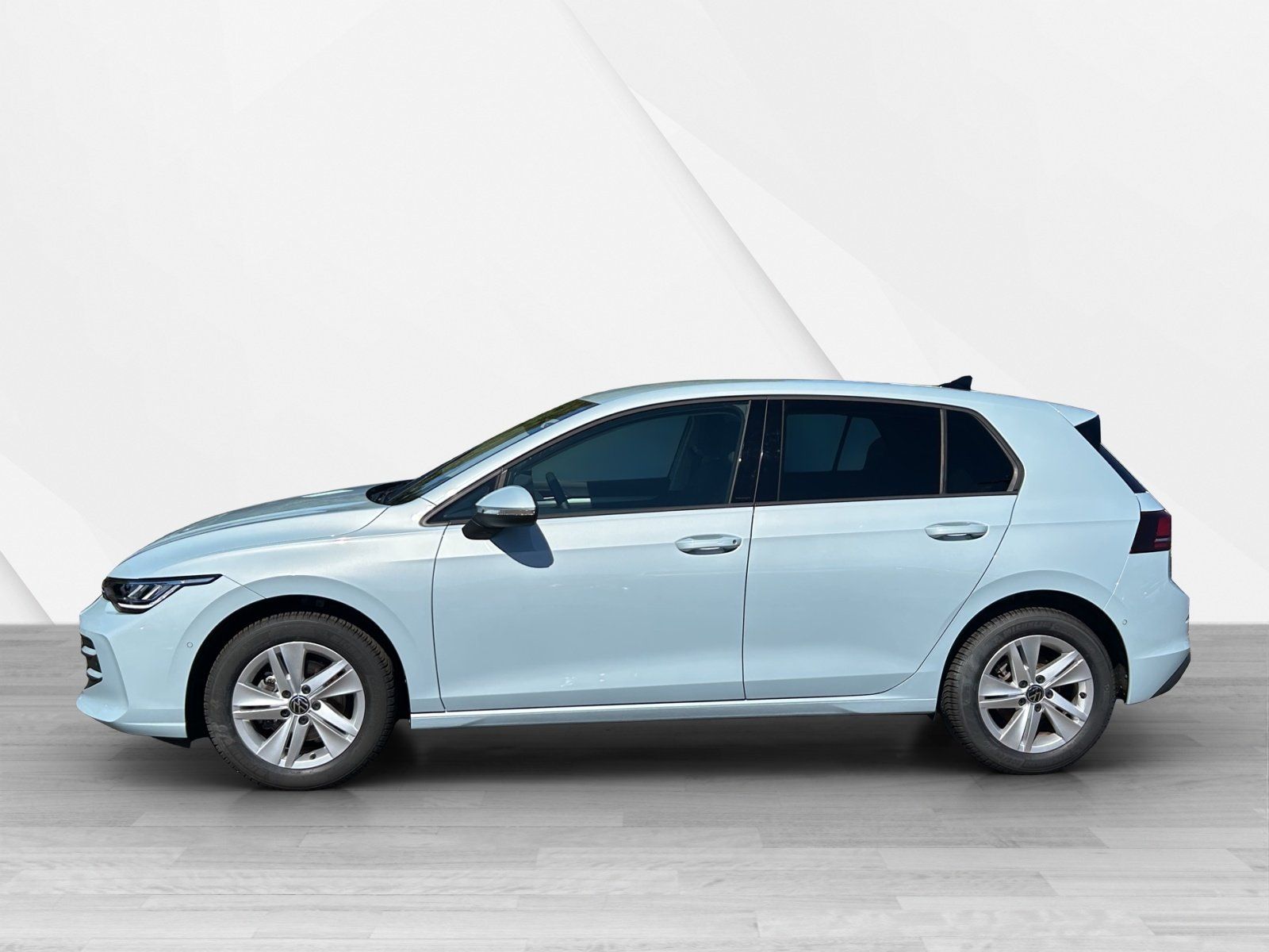 Fahrzeugabbildung Volkswagen Golf VIII 1.5 eTSI 85 kW Life Kamera,LED,Navi,LM