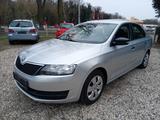 Skoda Rapid Active 1.2i * 1.Hand * INSP+TUV neu * Top - silberne Skoda Rapid