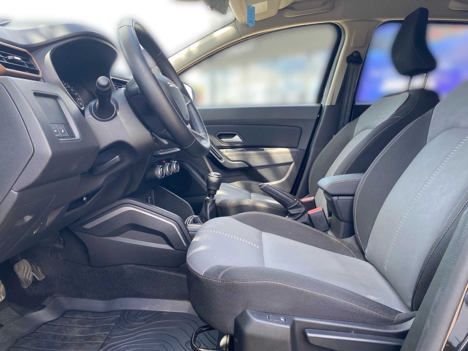 Fahrzeugabbildung Dacia Duster II 1.0 TCE 100 LPG Extreme 2 WD ECO-G *NA
