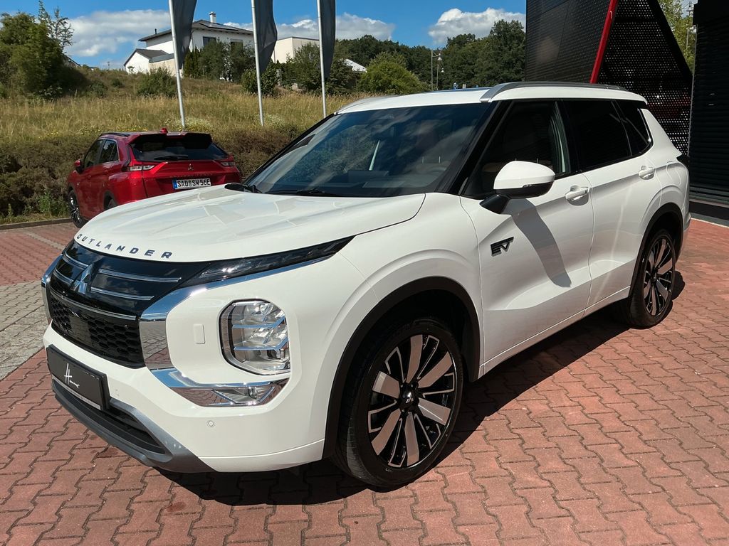 Image of Mitsubishi Plug-in Hybrid Outlander