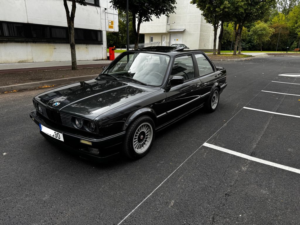 BMW 325