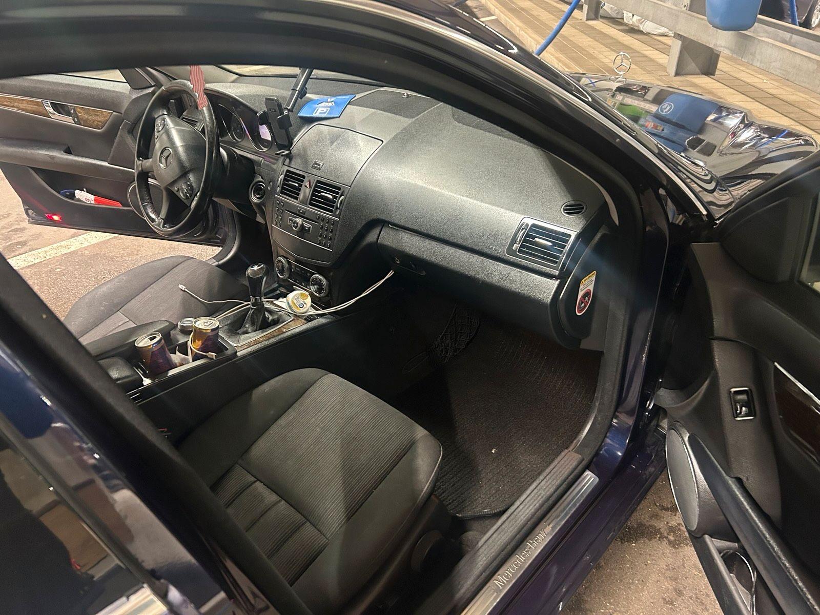 Mercedes-Benz 200 2010 — photo 5