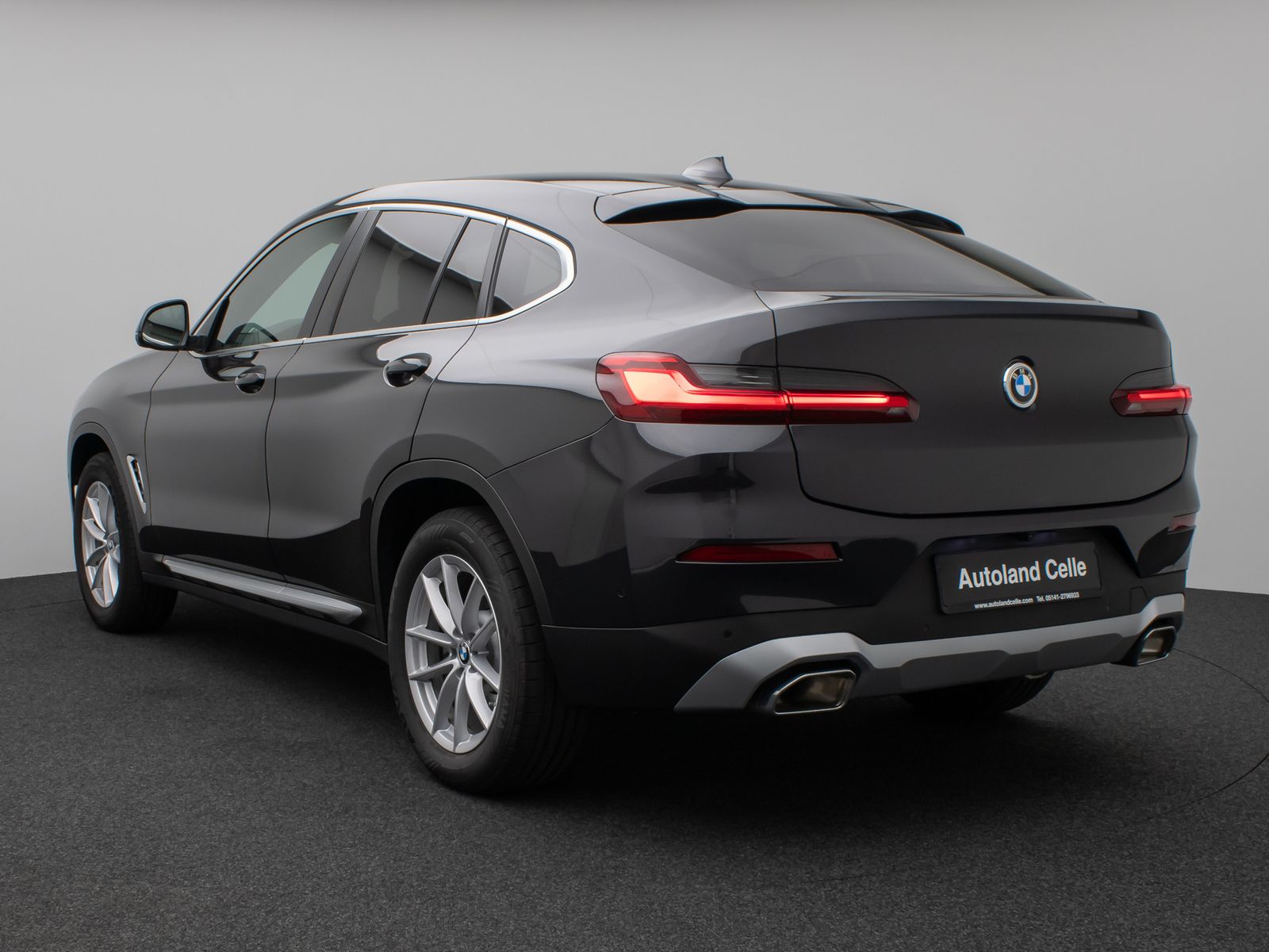 Fahrzeugabbildung BMW X4 xD20d 360°DAB HiFi Fernlichtassist AHK Sport