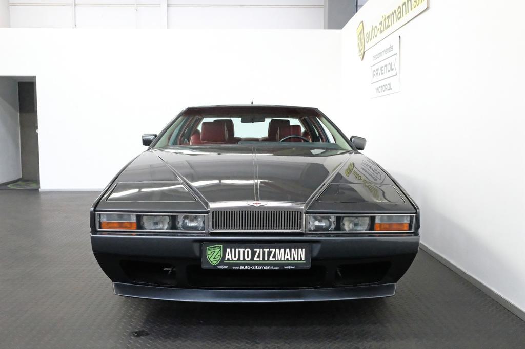 Aston Martin Lagonda