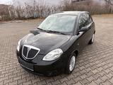 Lancia Ypsilon 1.2 8v ElefantinoRosso ElefantinoRosso - Lancia Ypsilon von privat