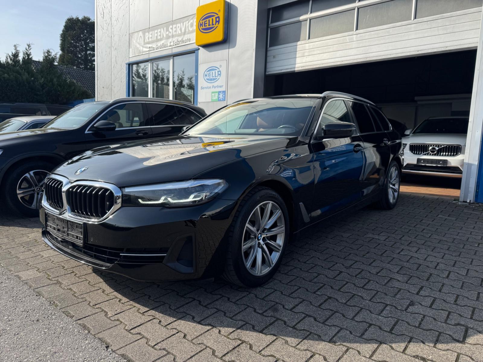 BMW 520d Touring*DISTRONIK ACC*Individual*18ZOLL*