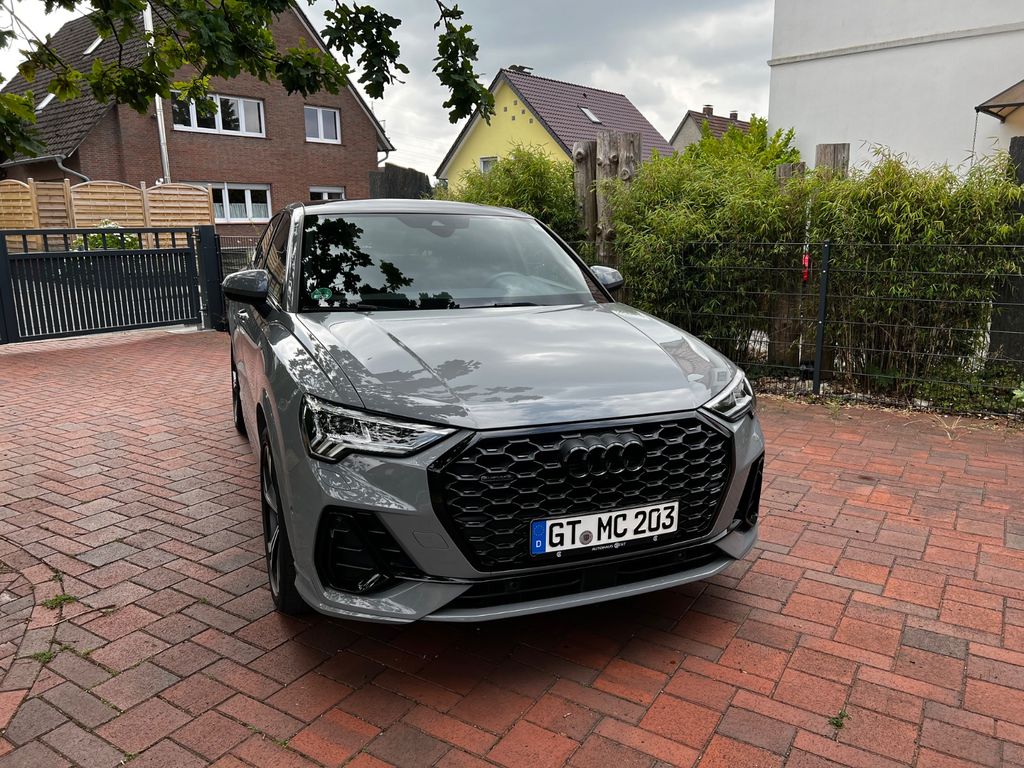 Image of Audi Q3