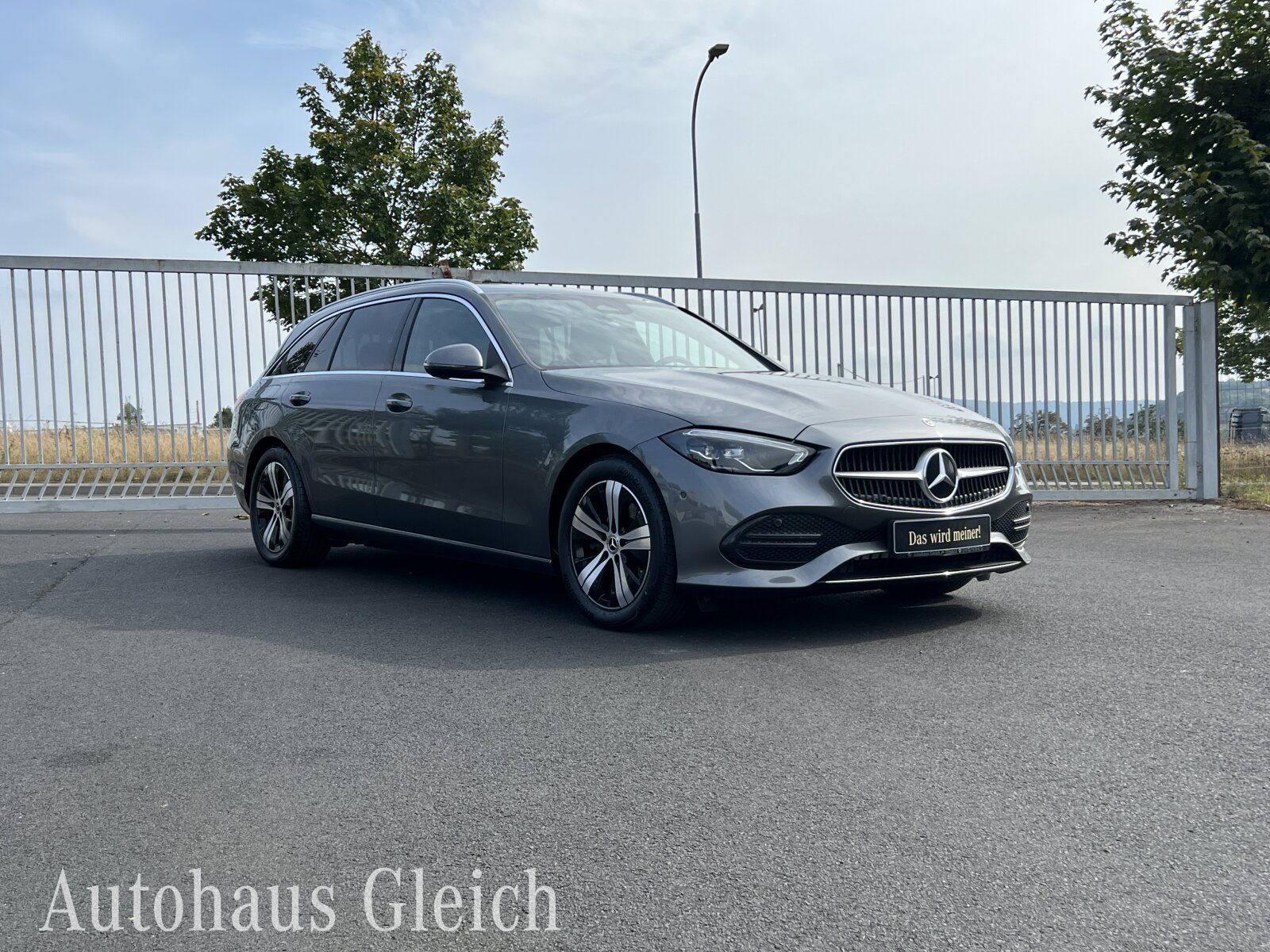 Fahrzeugabbildung Mercedes-Benz C 220 d 4MATIC T-Modell AVANTGARDE Exterieur/Nav