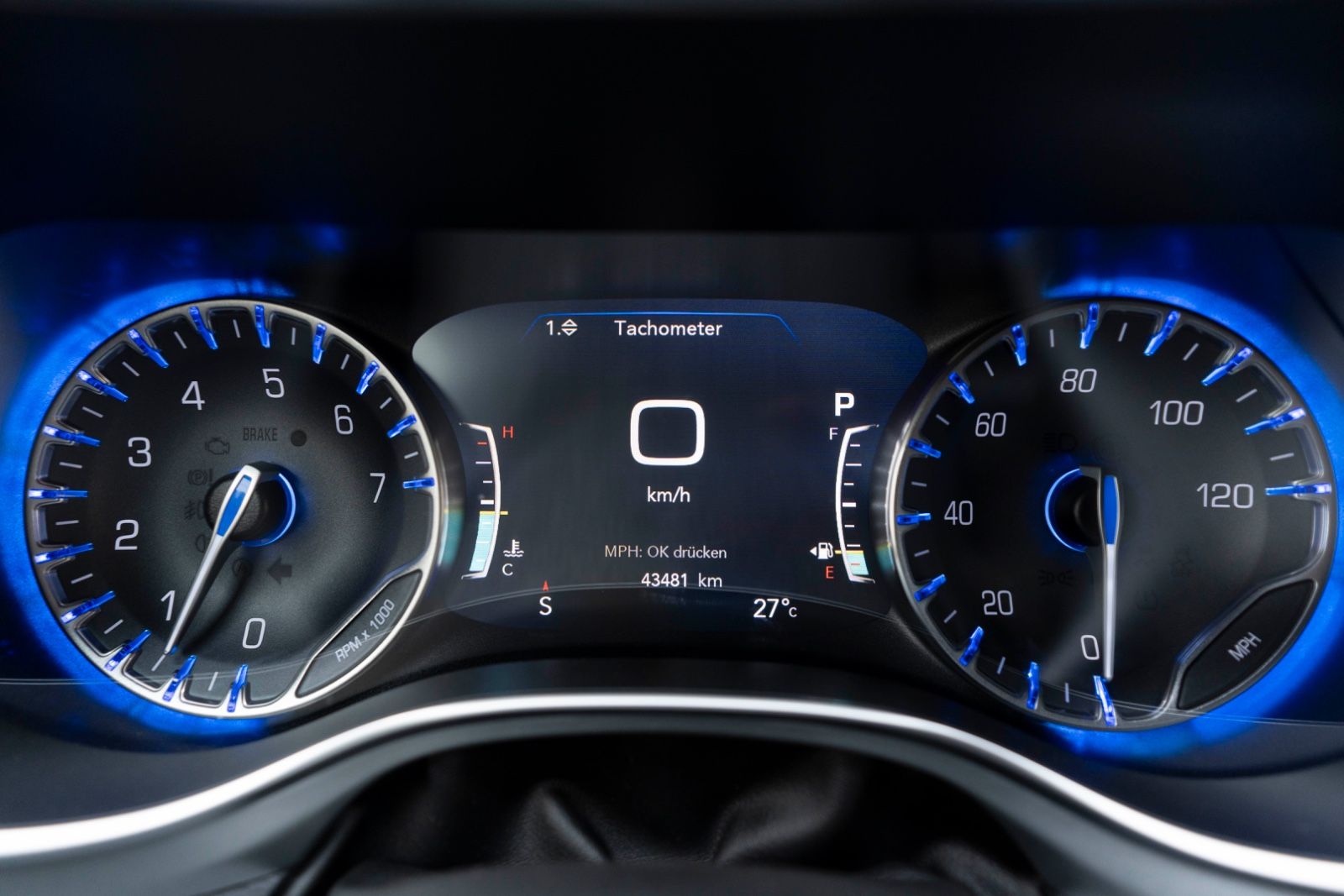 Fahrzeugabbildung Chrysler Pacifica 3,6L TOURING L 7Sitzer ACC LED 360° NAV