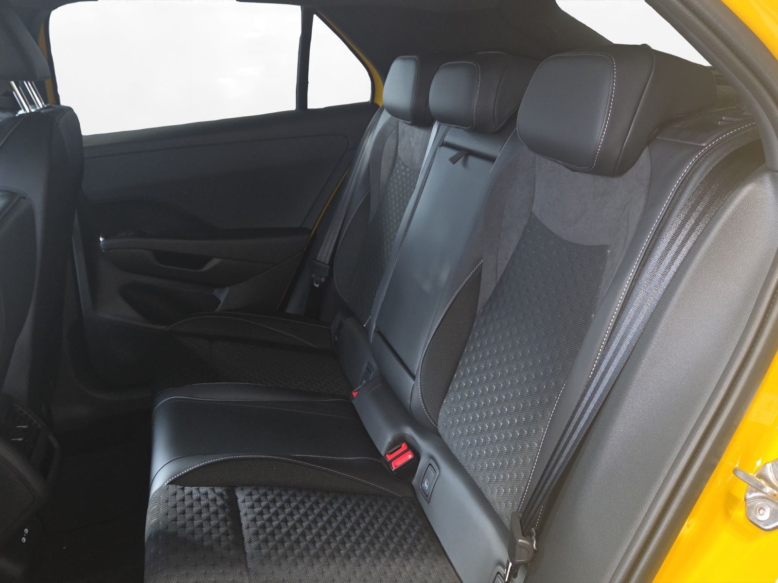 Volkswagen T-Roc - Bild 11