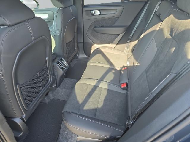 Volvo XC40 B3 Mild-Hybrid Ultra Black Edition 360° Kam