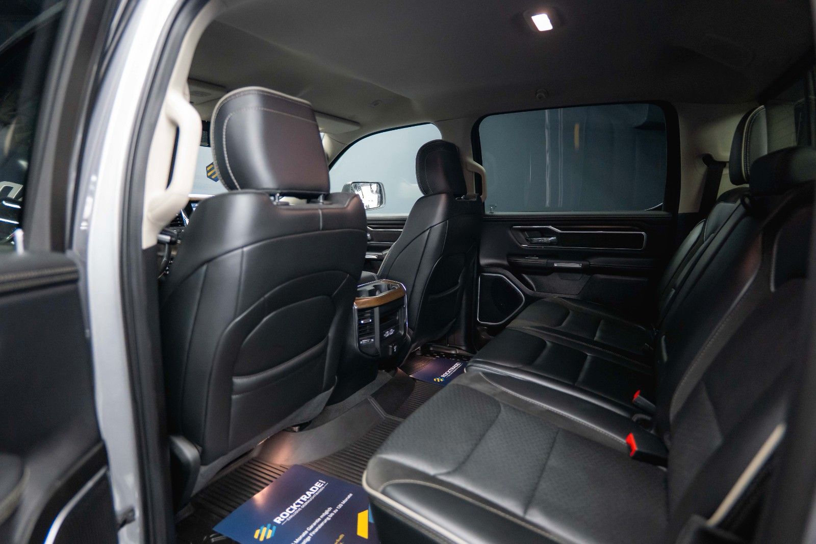 Fahrzeugabbildung Dodge RAM 5.7 V8 HEMI 4x4 LARAMIE LPG Offroad Bodylift