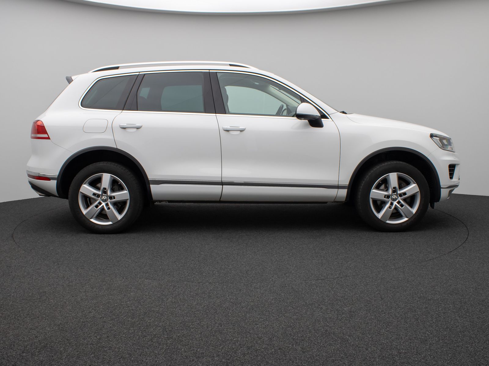 Fahrzeugabbildung Volkswagen Touareg V6 3.0 TDI Terrain Tech 4Motion PDC AHK
