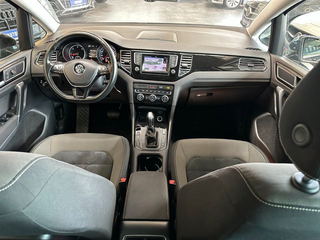 Volkswagen Golf *ACC*NAV*PDC*SitzHZ*2-ZONEN*ALCANTARA*AHK*