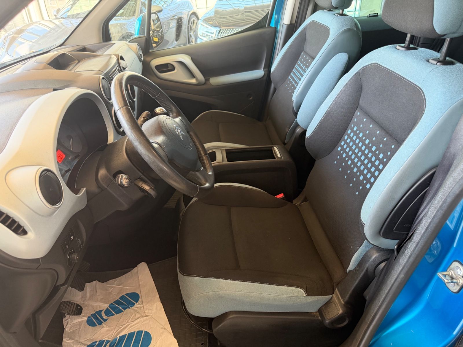 Fahrzeugabbildung Citroën Berlingo Kombi Selection*1. Hand