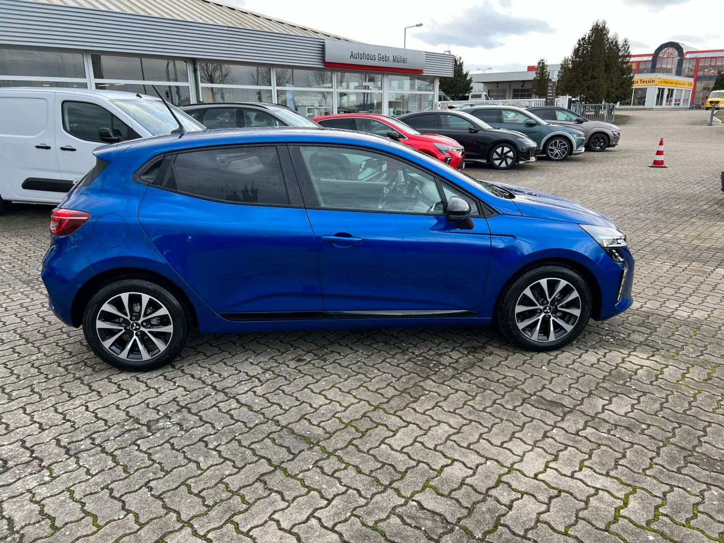 Fahrzeugabbildung Mitsubishi Colt (VBX/VBE)(08.2023->) DE