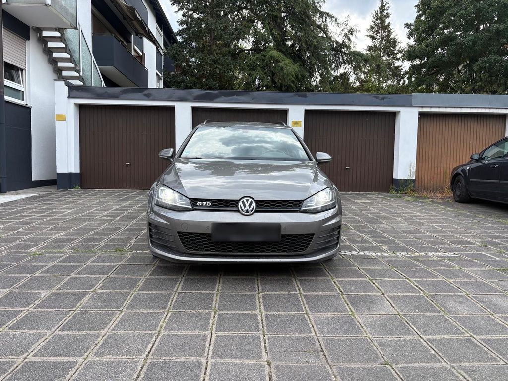 Image of Volkswagen Golf