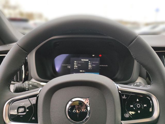 VOLVO XC 60 (Bild 15 von Array)