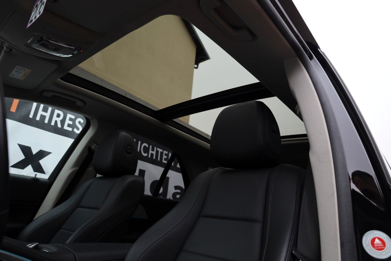 Fahrzeugabbildung Mercedes-Benz GLE 350 de 4Matic,Leder,Navi,LED,Panorama,ACC+WR