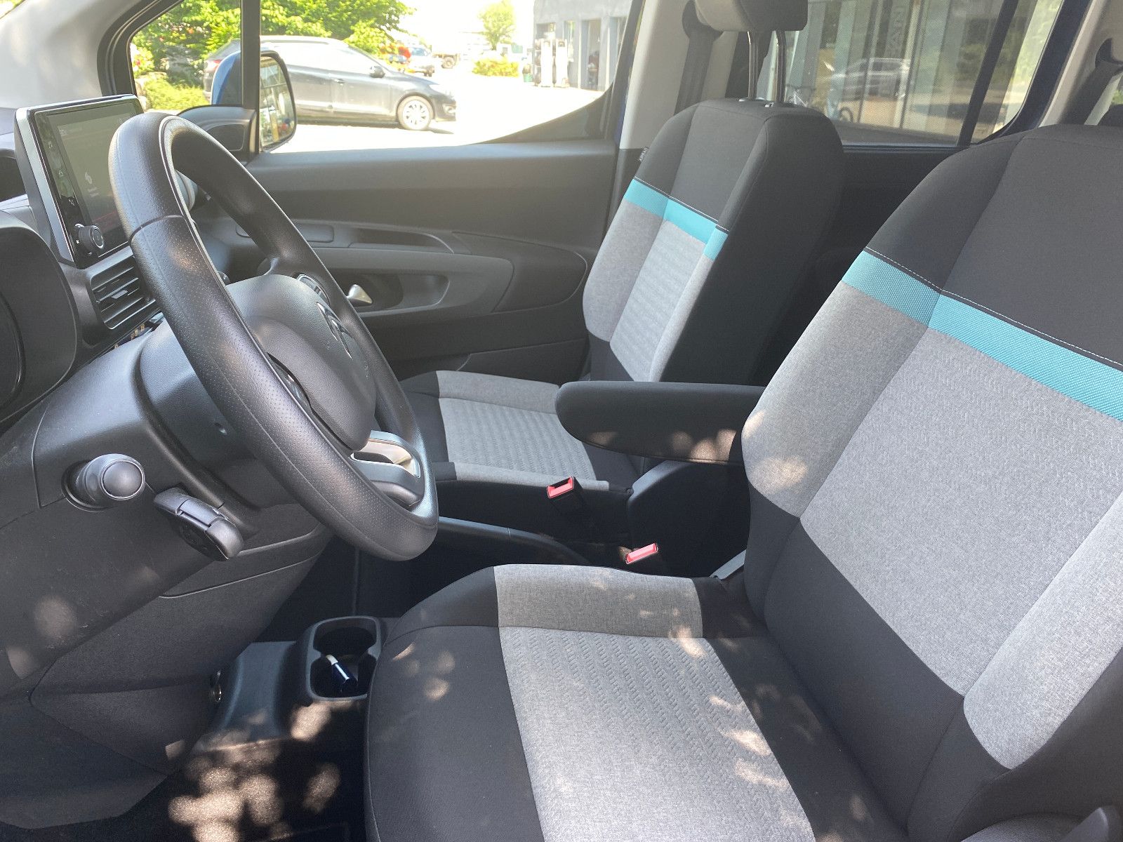 Fahrzeugabbildung Citroën Berlingo Live M