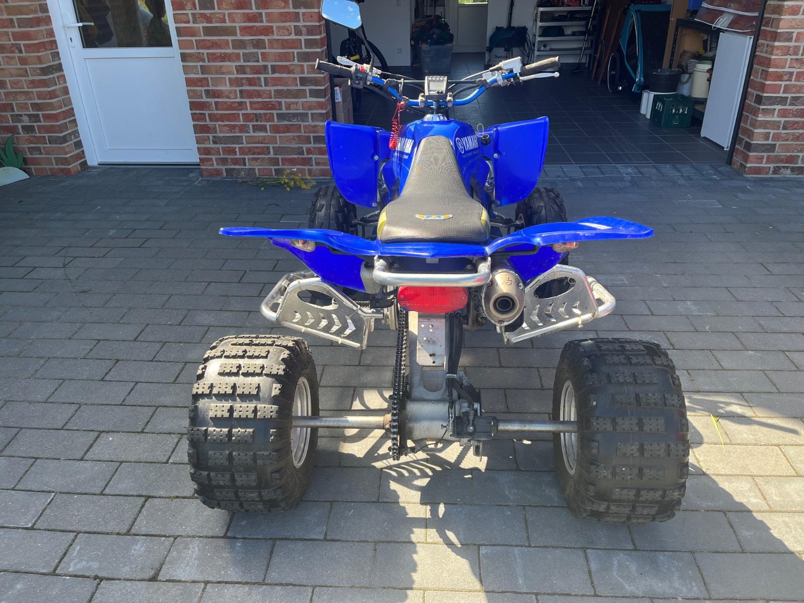 Yamaha YFZ 2005 — engine 450 cm³, 54 HP (40kW)