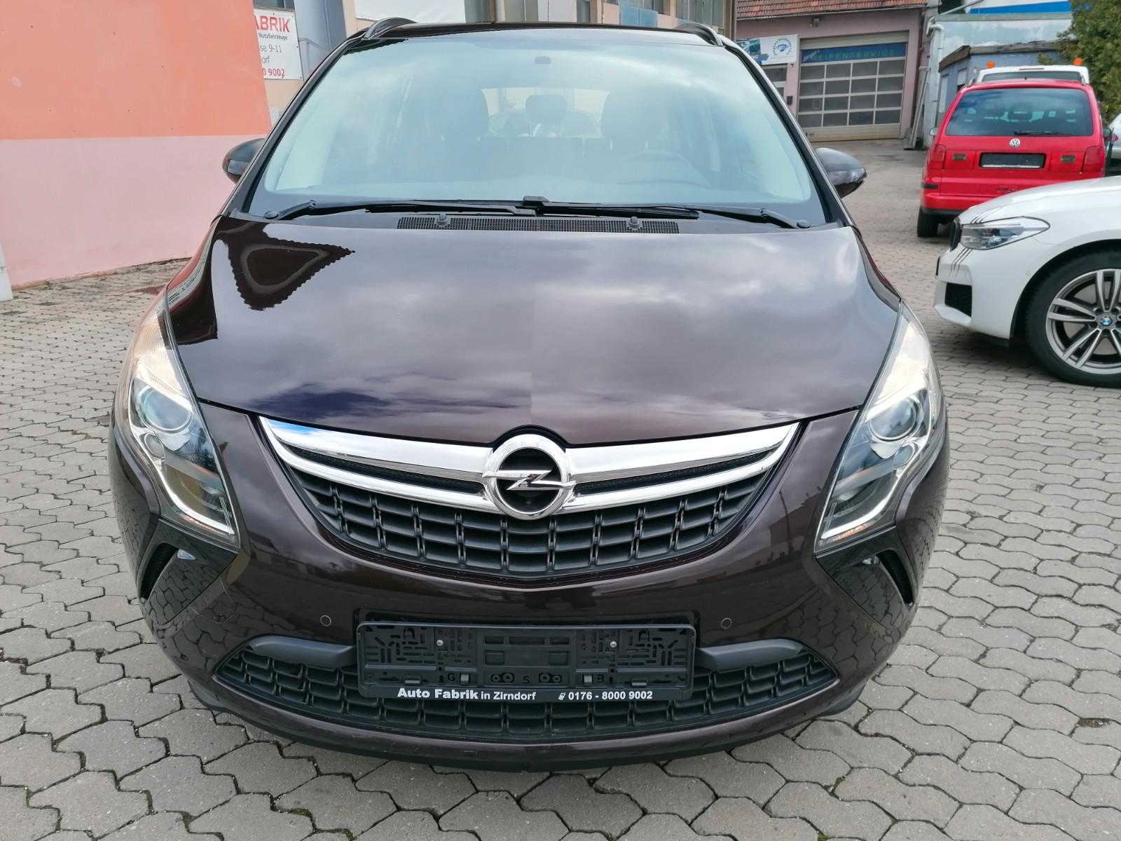 Opel Zafira Tourer 1.4 Turbo / 7 Sitze / Kette NEU