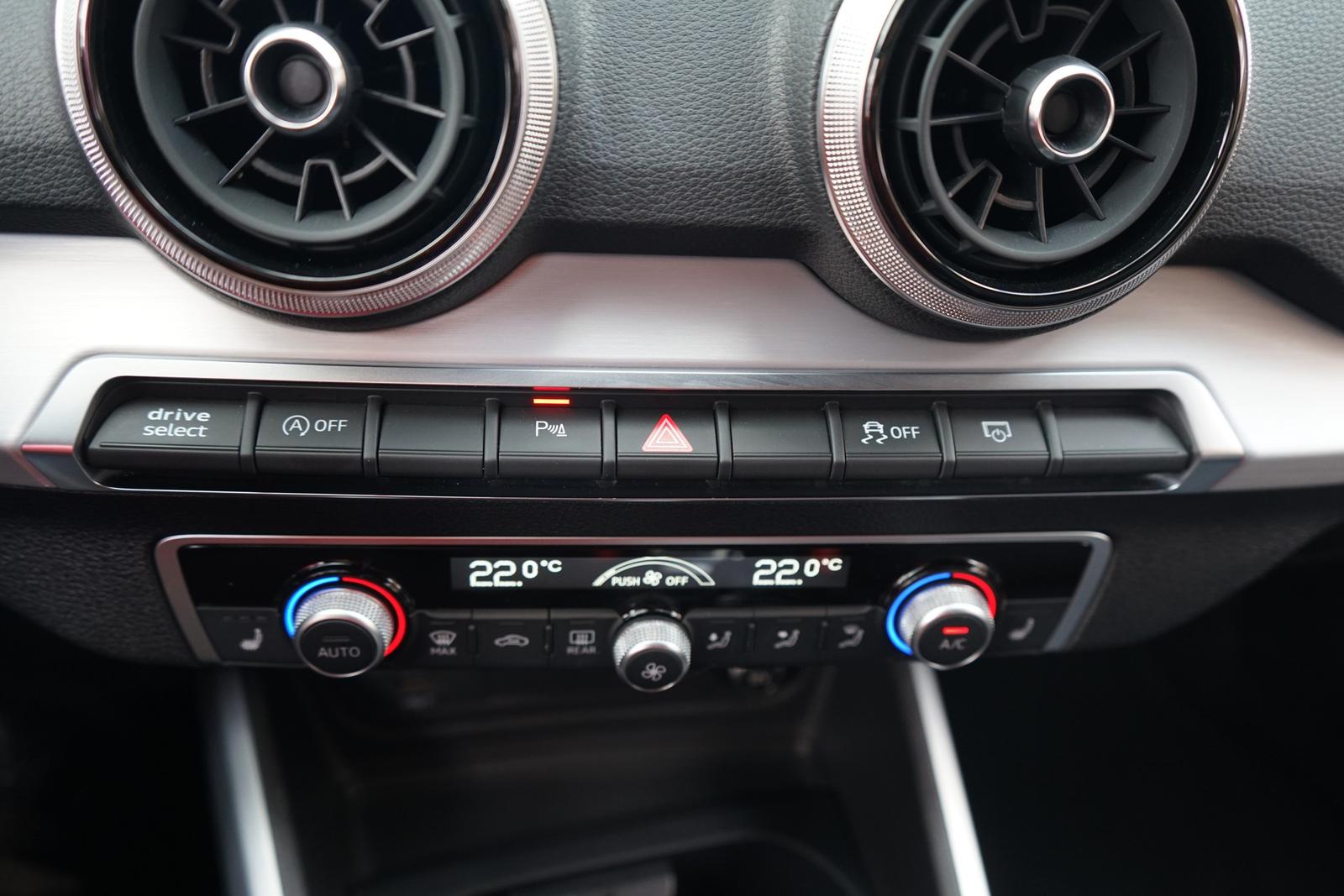 Audi SQ2 2.0TFSI quattro S-tronic LED Navi ACC Kamera, миниатюра 13