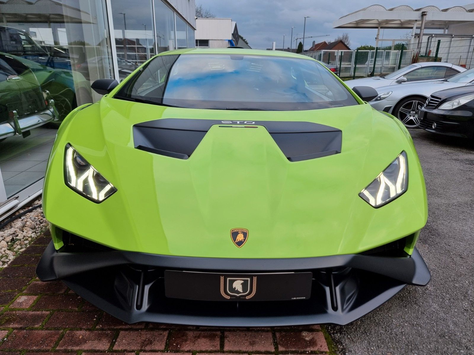 Fahrzeugabbildung Lamborghini Huracán STO/1.Hd/BRD/Lift/Temp/Kamera