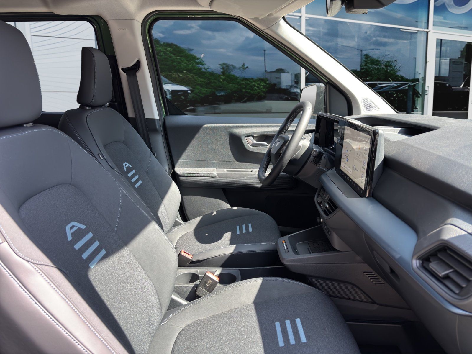 Fahrzeugabbildung Ford Tourneo Courier eMotor BEV Active