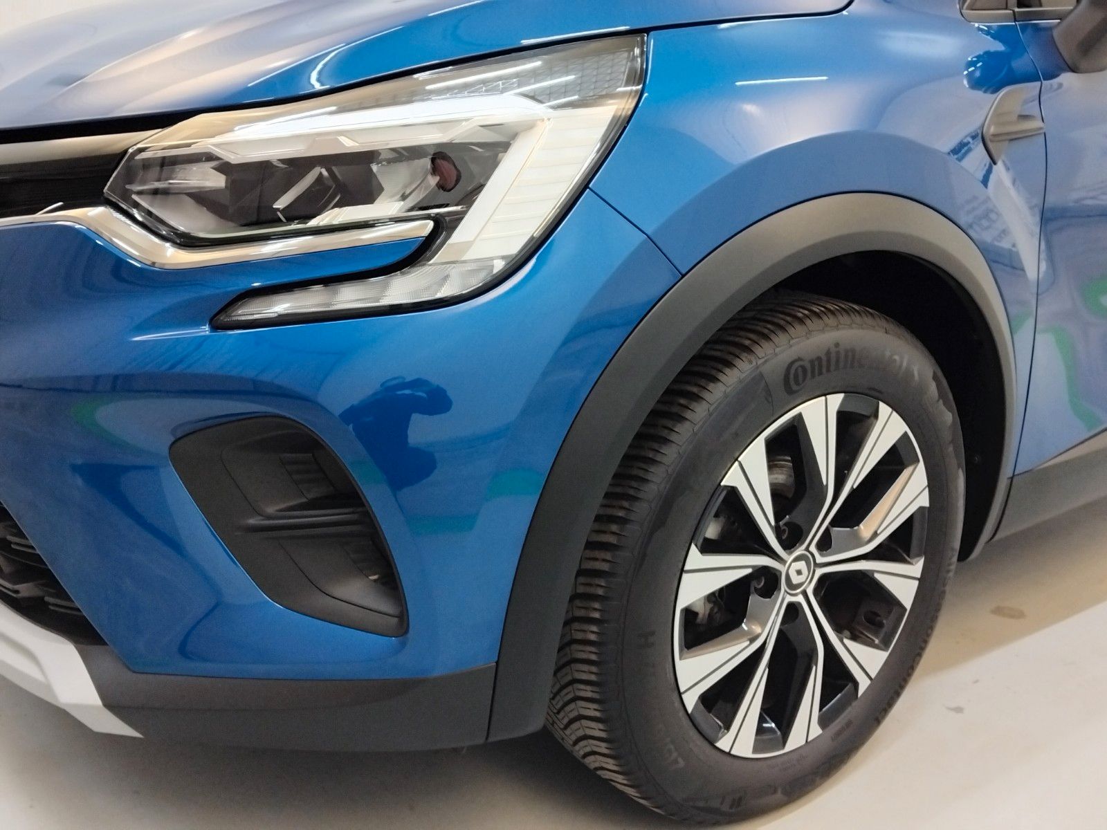 Renault Captur (06/2026, Benzin)
