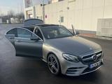 Mercedes-Benz Mercedes AMG E43 4MATIC | Panorama | Designo |  - graue Mercedes-Benz E 43 AMG