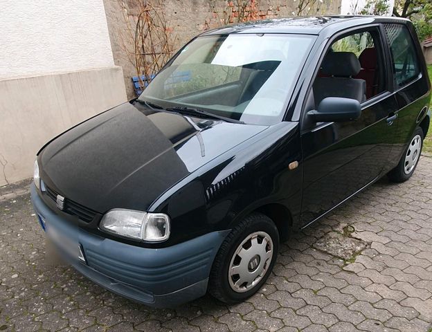 Seat Arosa schwarz