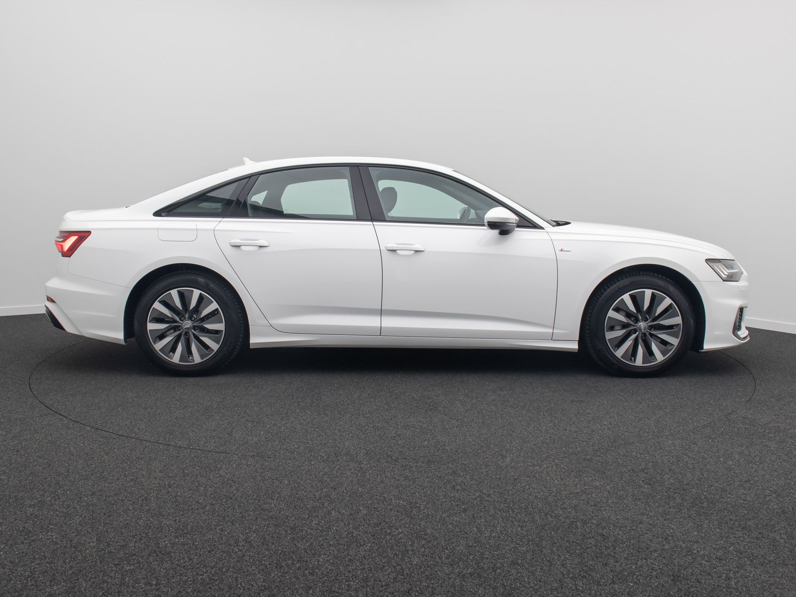 Fahrzeugabbildung Audi A6 50 TFSI quattro B&O Kamera Memory HUD S Line