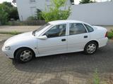Opel Vectra 1.6 16V Comfort Comfort - Opel Vectra: C V6