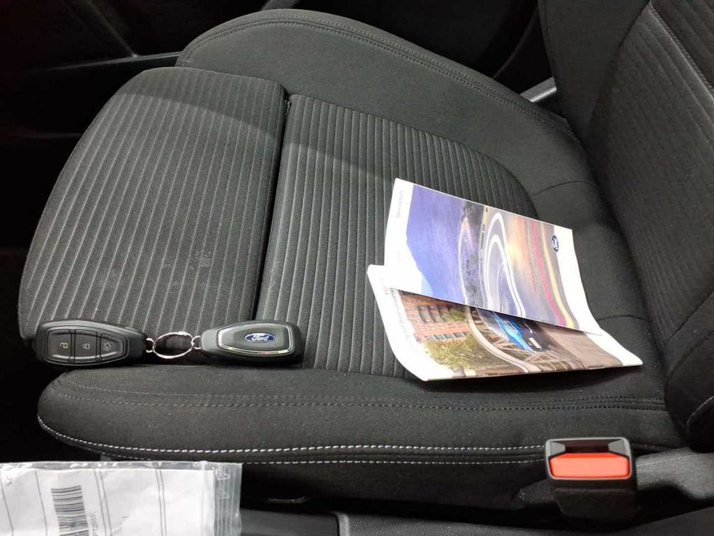 Ford Focus — fotografia 3