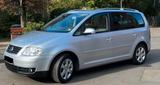 Volkswagen Touran 1.6 FSI Highline Highline - gebrauchte VW Touran aus dem Jahr 2005