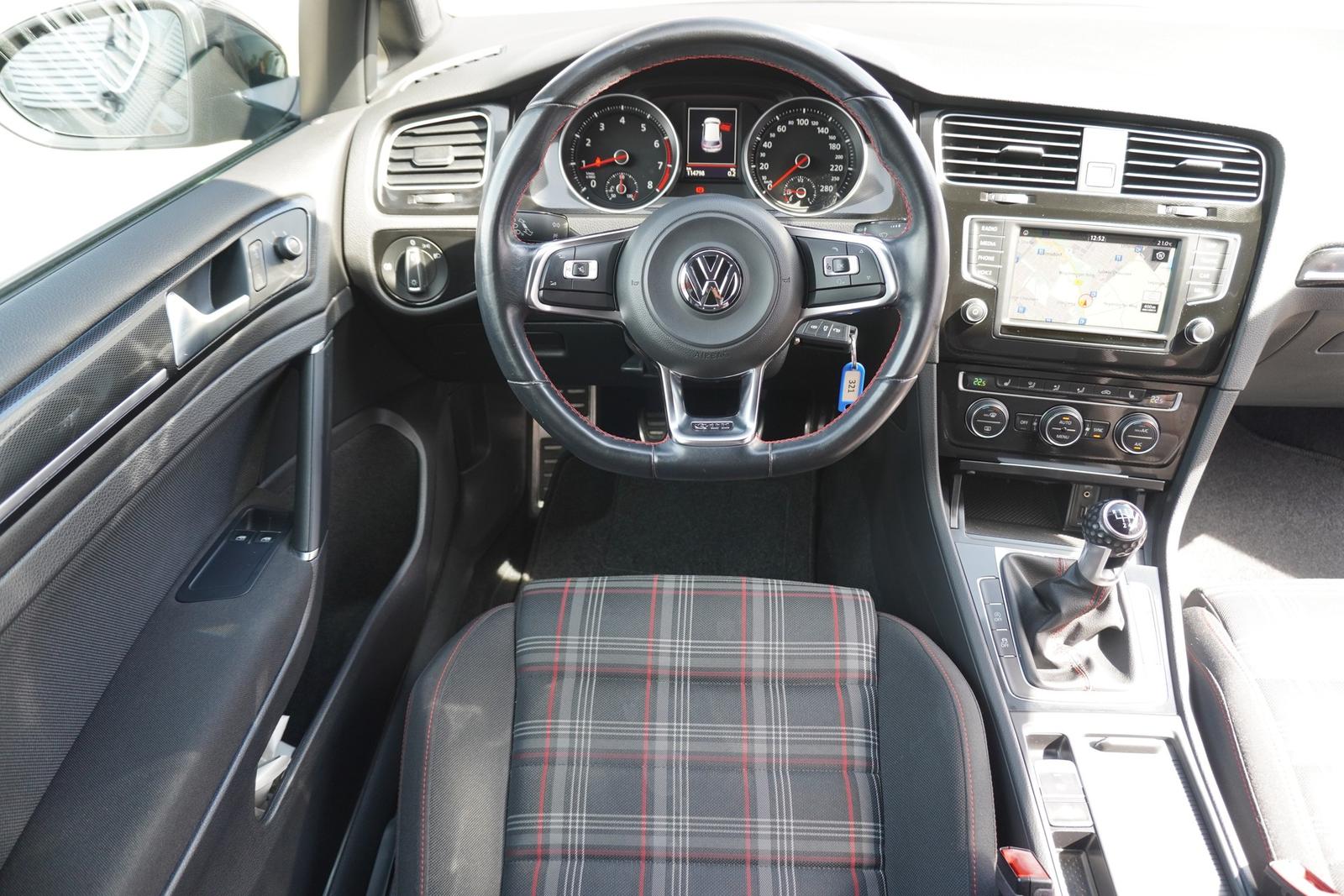 Volkswagen Golf VII 2.0 GTI BMT Bi-Xenon Navi Sitzheizung