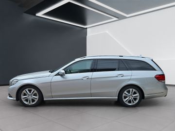 Mercedes E 200 - 4