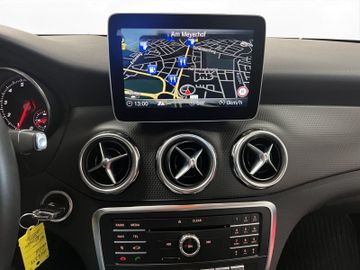 Mercedes GLA 180 - 8