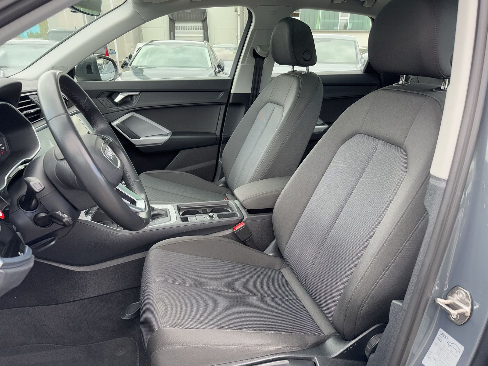 Audi Q3 45 TFSIe LED NAVI+ PANO AHK foto 5