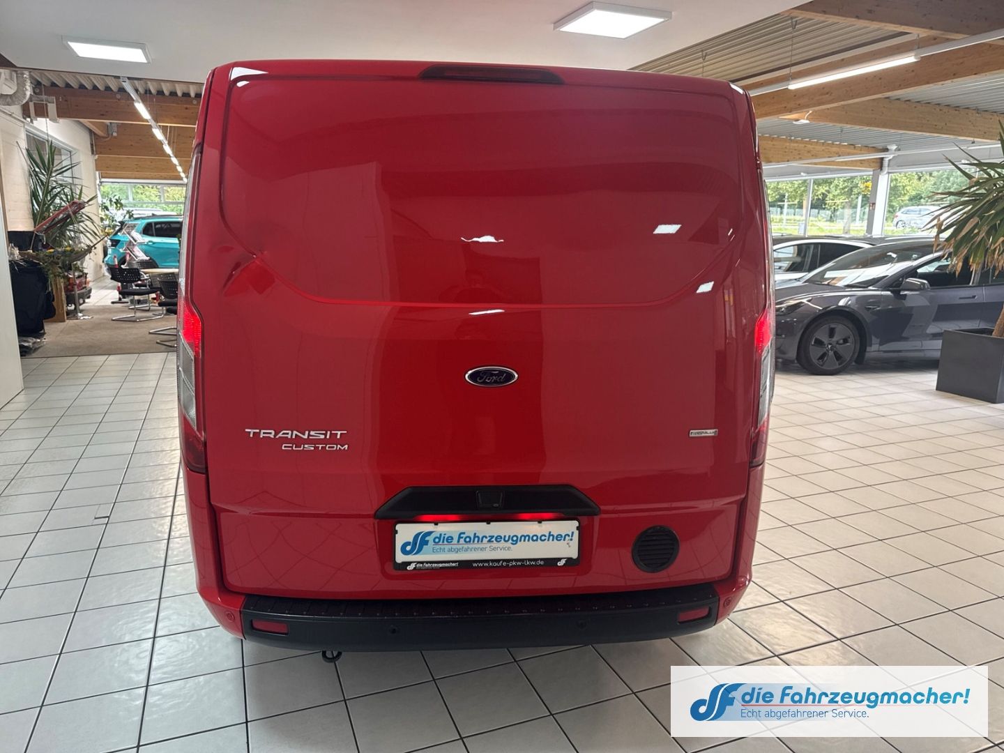 Fahrzeugabbildung Ford Transit Custom Kasten 340 L2 Trend 2.0 TDCi Navi