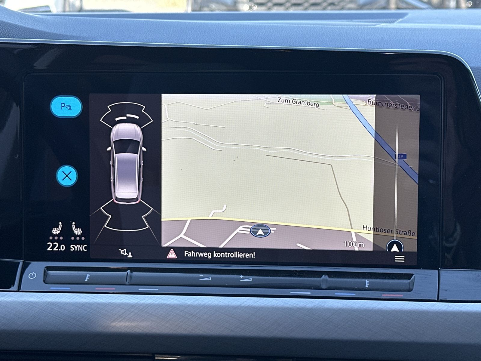 Fahrzeugabbildung Volkswagen Golf Variant 2.0 TDI Life NAV+LED+KAM+VCOCK+HUD