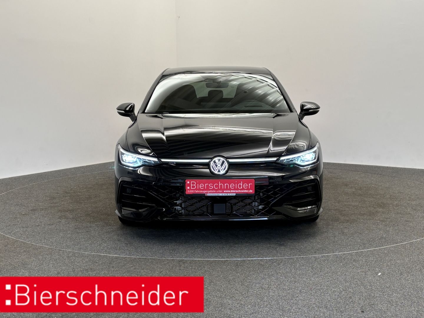 Volkswagen Golf 8 2.0 TDI DSG R-Line ALU 18 ACC KAMERA PANO foto 2