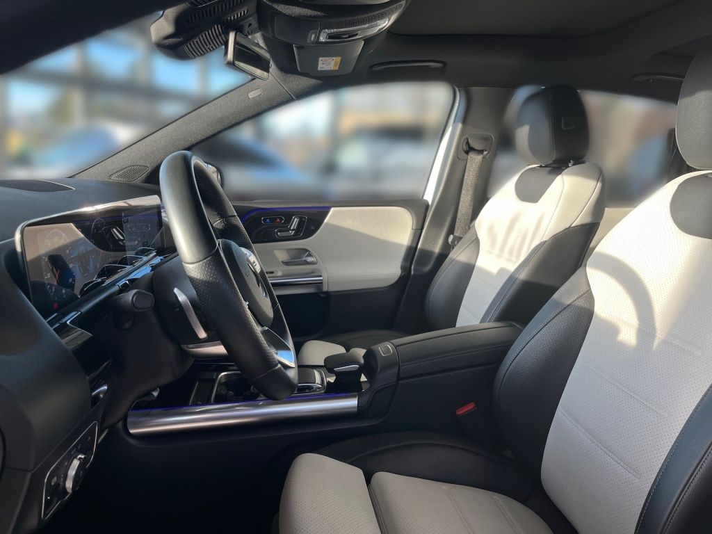 Fahrzeugabbildung Mercedes-Benz B 200 AMG Pano ACC Sitzklima Standhzg Memory LED