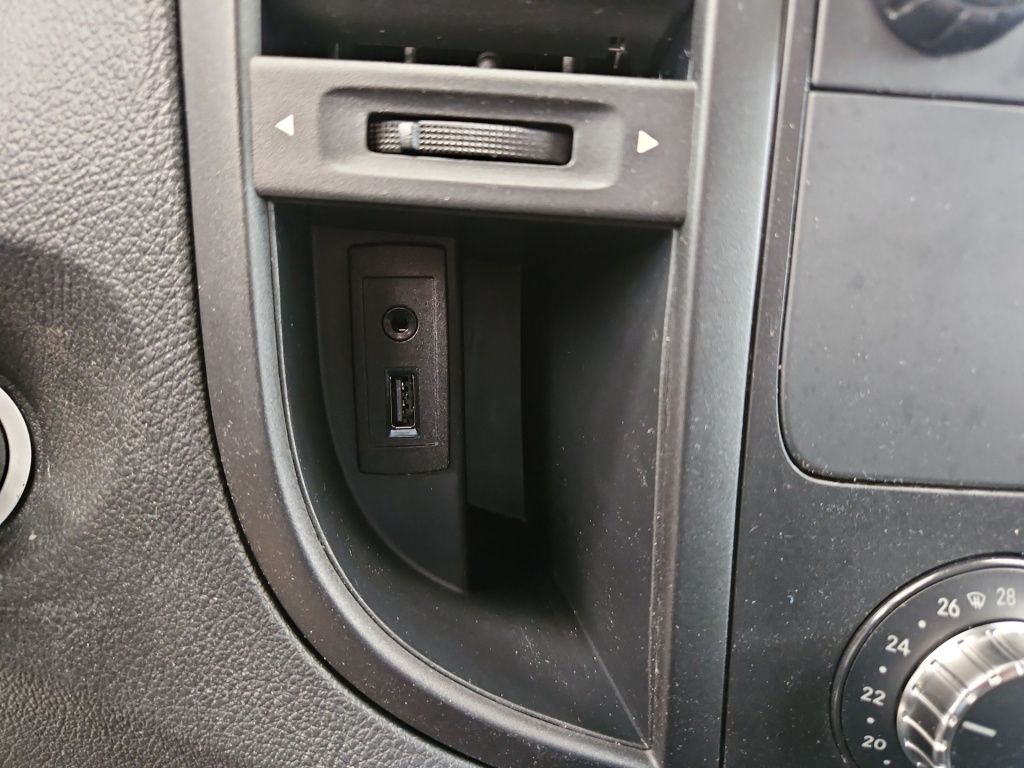 Fahrzeugabbildung Mercedes-Benz Vito 114 Tourer Pro kompakt Navi Liege-Paket SHZ