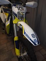 Husqvarna 701 Enduro  - Husqvarna 701 Enduro